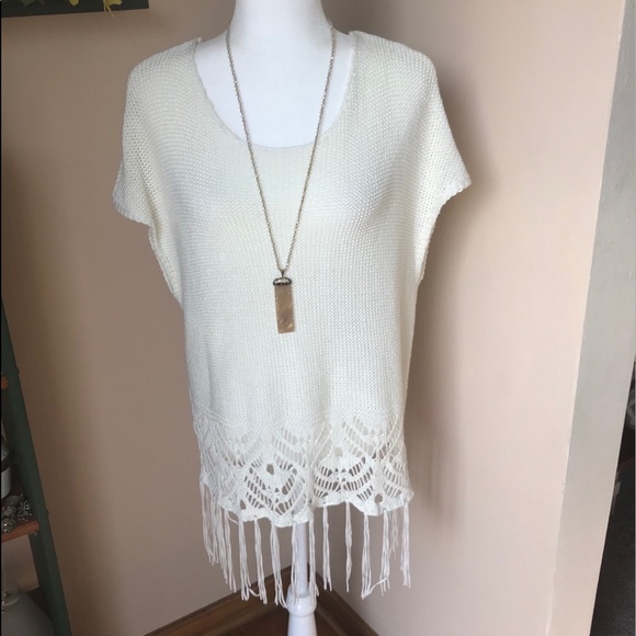 Absolutely Famous Sweaters - Boho fringe sweater by Absolutely Famous Sz:Xlg